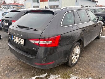 Škoda Superb 3,2.0tdi 147kw 4x4 rok 9/2022 DPH - 2