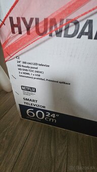 Hyundai smart LED TV - 2