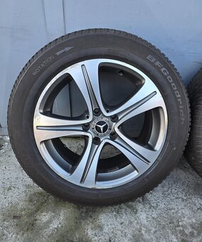 zimné Mercedes 5x112 BFGoodrich 225/55 R17 DOT3422 - 2