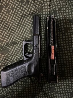 Tokyo Marui G17, Meaple leaf - 2