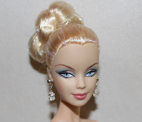 Barbie Teresa Bob Mackie - 2
