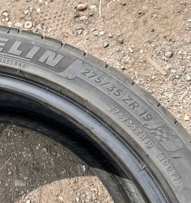 275/35 R19 Michelin Pilot Sport 4 - 2