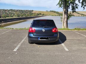 VW golf 5 1.4 benzín 55kw - 2