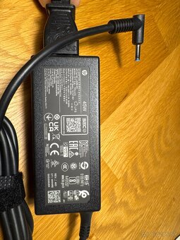 HP AC adapter 45W - 2