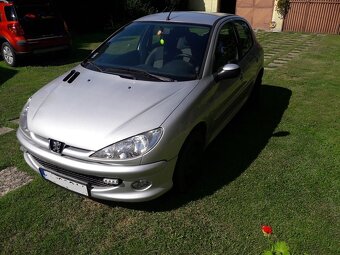 Predám Peugeot 206 1,4 hdi, nafta, 50kW rok:09/2008 - 2