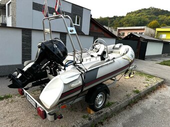 Motorový čln RIB 360 - 2