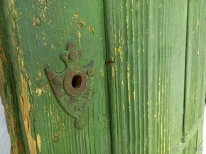 Starožitné drevene dvere - dekorácia- staré dvere, old doors - 2