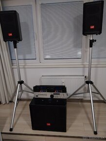 Aparatúra :Mix, CD prehrávače, LEM cyclop 300W+2x 150W - 2