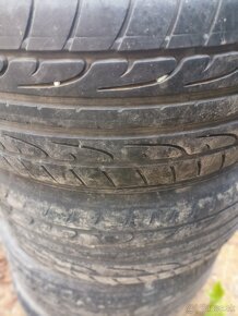 Predám Pneu Dunlop 215/40R17 - 2