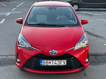 Yaris 1,5 Hybrid 7/2017 85tis.Km 1.majitel - 2