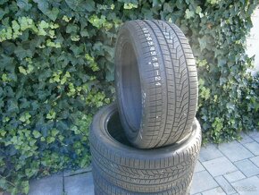 Predám 4x zimné pneu Hankook HRS 255/45 R19 104VXL - 2