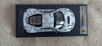 Predám model Ferrari 488 GTE Camo 1:43 Looksmart/Spark - 2