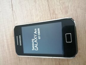 Mobil Samsung GALAXY Ace - 2