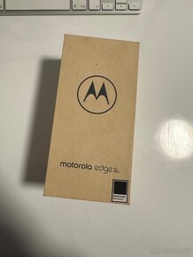 Motorola Edge 40 Neo Nová - 2