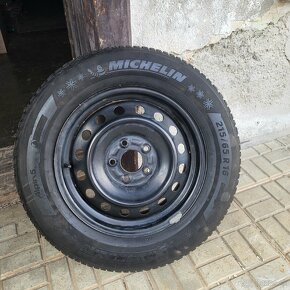 Kia ,HYUNDAI sada zim.pneu.215 /65x16 - 2