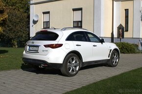 Infiniti QX70 3.0D Premium 175kw AT7 - 2