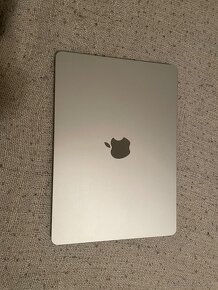 MacBook Air 13” M2 - 2022 strieborný - 2