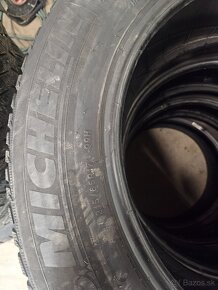 Zimne pneumatiky 215/65 r17 michelin - 2