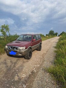 Nissan terrano - 2