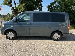 Volkswagen T5 Caravelle 1.9TDI   7 - miestne - 2