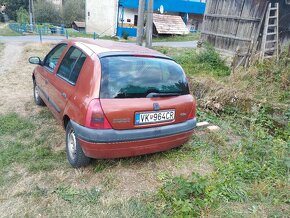 Renault clio - 2