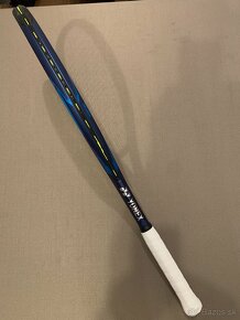 Predam tenisovú raketu Yonex EZONE - 2