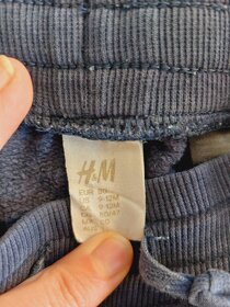 Predám tepláky H&M č.80 / 9-12m - 2