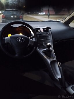 Toyota Auris - 2