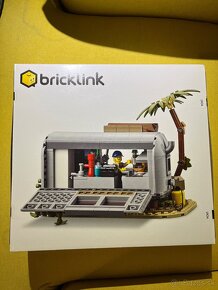 LEGO® Bricklink 910030 Snack Shack - 2