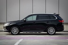 Mitsubishi Outlander 2.4 PHEV Instyle 4WD - 165kw, 47tis km - 2