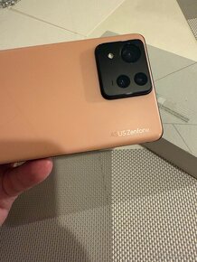 Špičkový ASUS Zenfone 11 Ultra z Alzy 23m záruka - 2