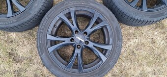 Zimna sada Carmani 5x112 235/45 R17 - 2