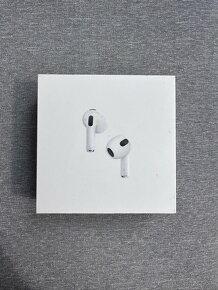 Apple Airpods 3. generácia - 2