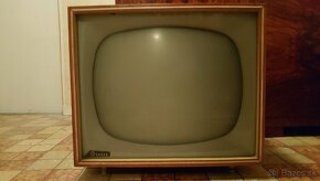 CRT Televízor Tesla - 2