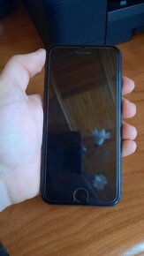 Apple iPhone 8 64GB - 2