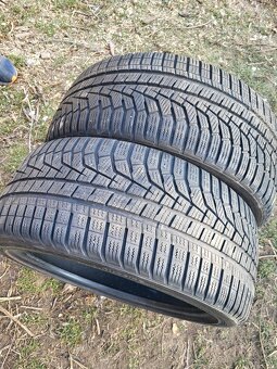 Letné pneu HANKOOK 215/40 R17 - 2