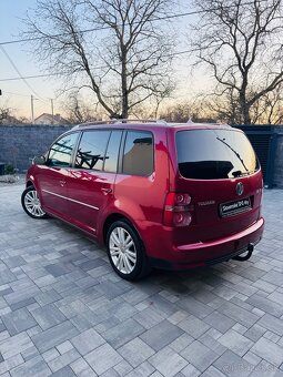 Volkswagen Touran 7miest 2.0tdi 103kw - 2