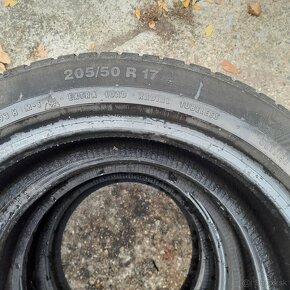 Zimne pneu. 205/50 R17 - 2