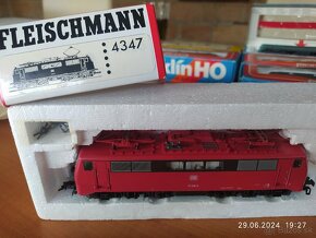 Fleischmann H0 4347 Červená lokomotíva - 2