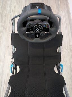 Logitech G923 pre PC/Xbox + Playseat Challenge X - 2