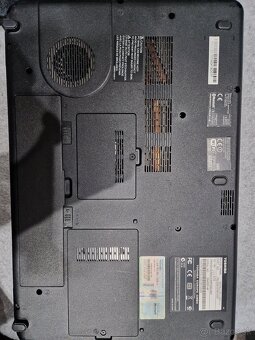 Notebook Toshiba  L505 111 - 2