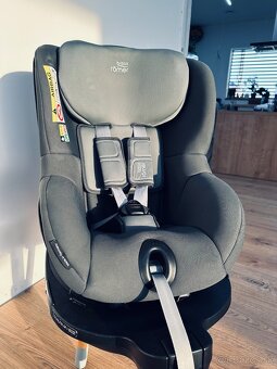 autosedacka Britax Romer Dualfix M i-size - 2