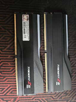 [Predám] G.SKILL 32GB KIT DDR5 6400MHz CL32 Trident Z5 RGB - 2