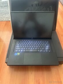 Predám notebook asus zephyrus G16 GU603Z stav ako novy - 2