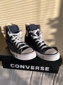 CONVERSE - ako nove 43 / 9.5 - 2