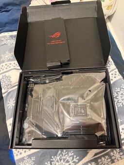 ROG STRIX B650E-E GAMING WIFI - 2