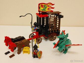 LEGO Castle 6056 Dragon Wagon - 2