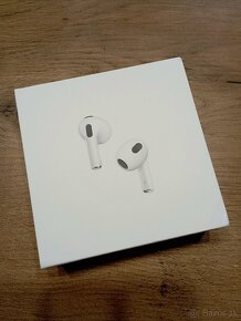 Apple AirPods 3.gen. s Lightning nabíjacím púzdrom - 2