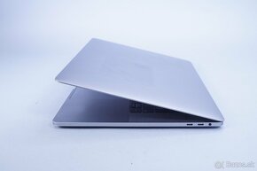 ZÁRUKA/Macbook Pro 15.4TB CTO/I9 2.9GHZ/32GB RAM/1TB SSD - 2