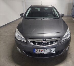 Opel Astra 1.4 Turbo 140k Cosmo rv.2011 - 2